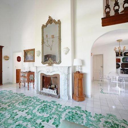Charming Villa Capri Exteriör bild