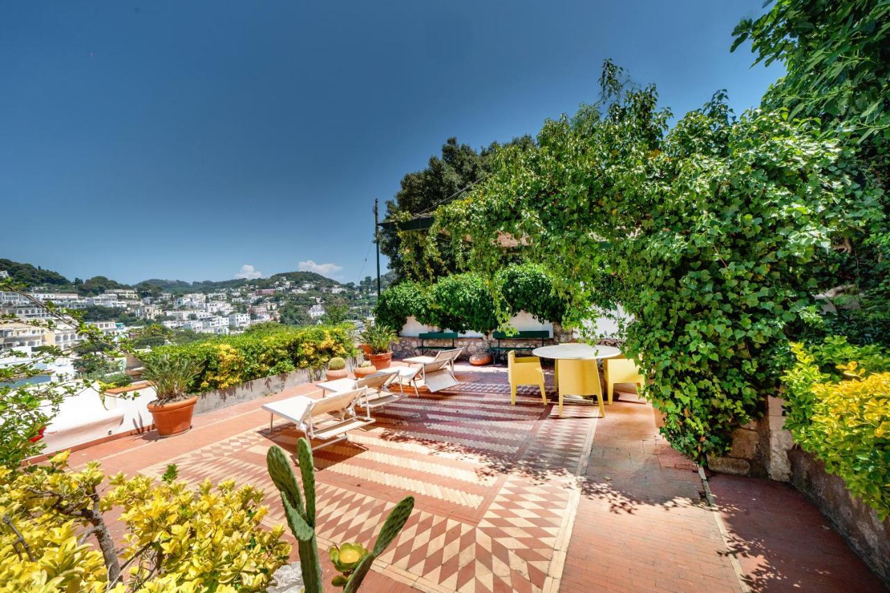 Charming Villa Capri Exteriör bild
