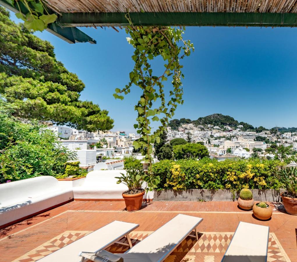 Charming Villa Capri Exteriör bild
